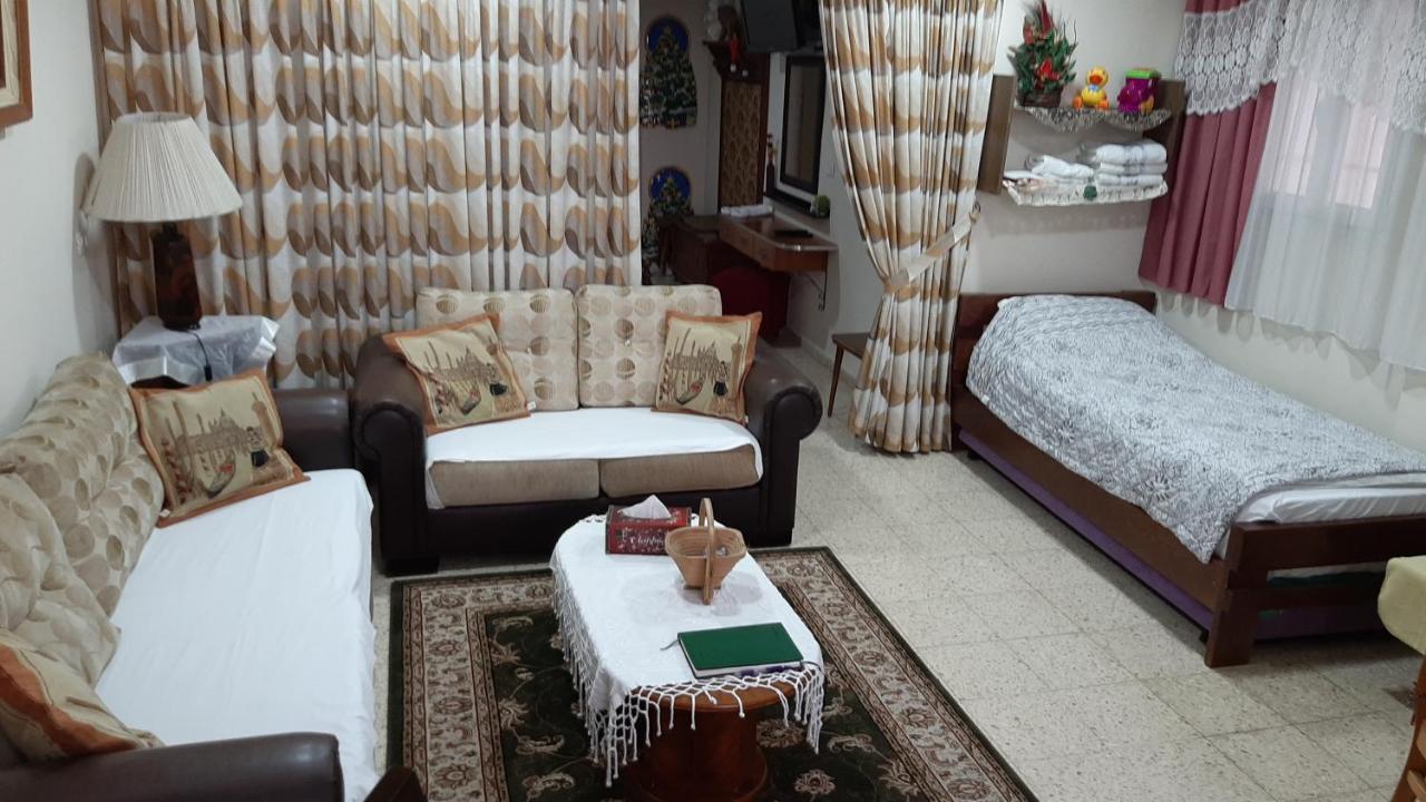 Zohar'S Apartment Хайфа Екстериор снимка